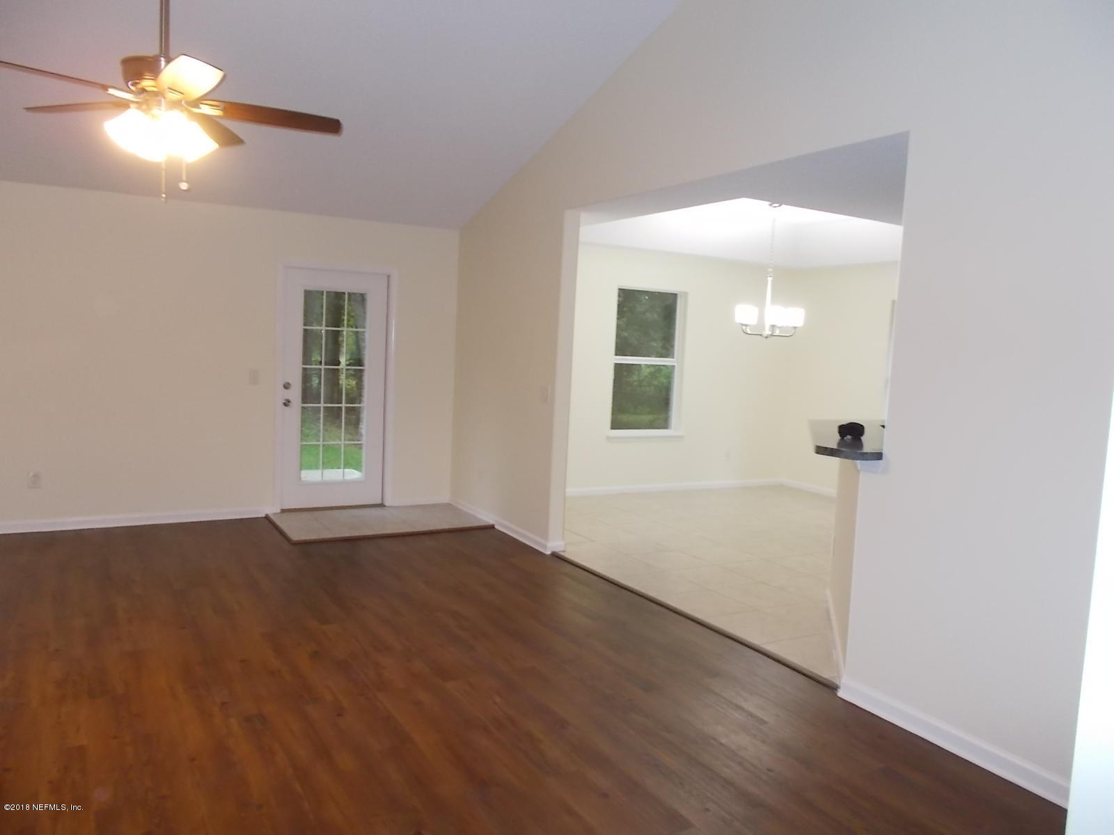 8440 Metto Road Jacksonville, FL 32244 - Photo 10 of 30 Great Room into Eating Space