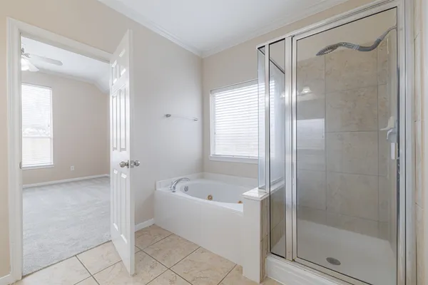 a view of a yard in front of house