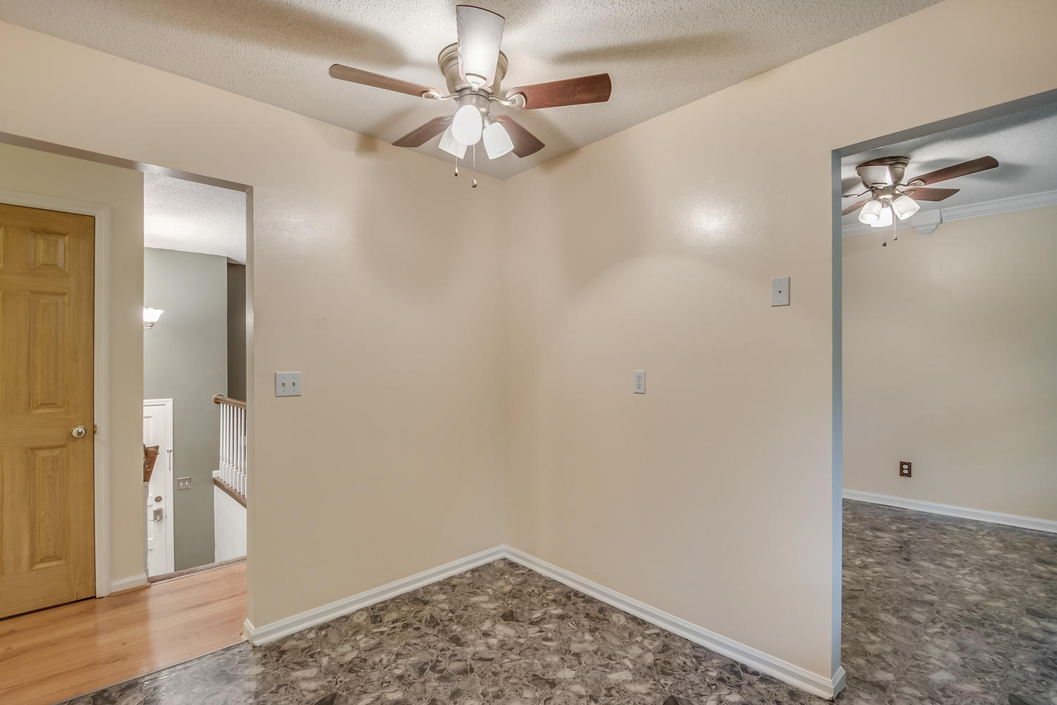 432 Stone Ridge Drive Hixson, TN 37343 - Photo 13 of 26 432_Stoneridge_Dr_017