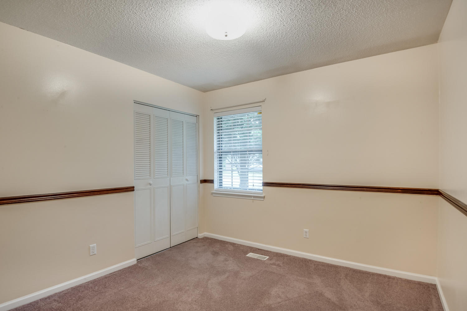 432 Stone Ridge Drive Hixson, TN 37343 - Photo 14 of 26 432_Stoneridge_Dr_018