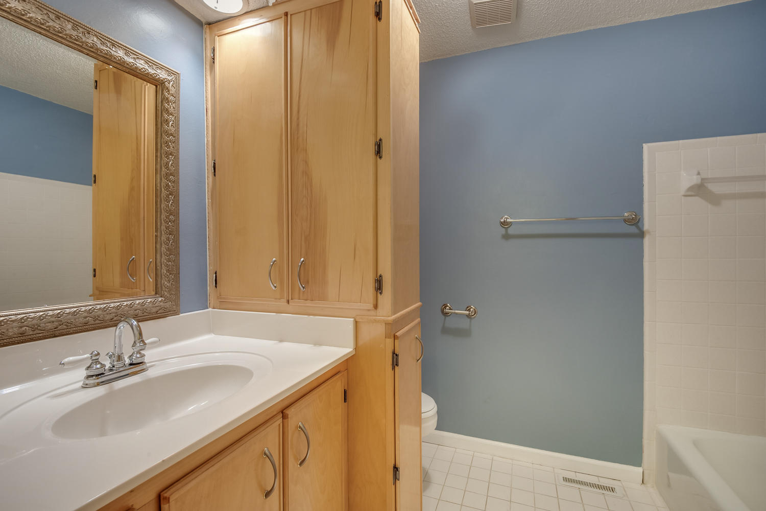 432 Stone Ridge Drive Hixson, TN 37343 - Photo 15 of 26 432_Stoneridge_Dr_019