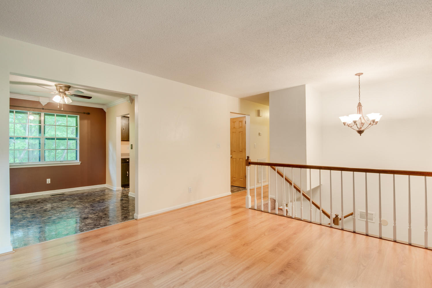 432 Stone Ridge Drive Hixson, TN 37343 - Photo 8 of 26 432_Stoneridge_Dr_012