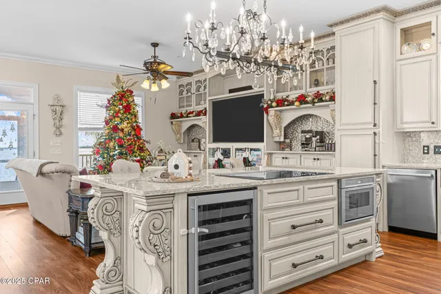 $1,399,000 | 6724 Yacht Club Drive, Panama City, FL 32404