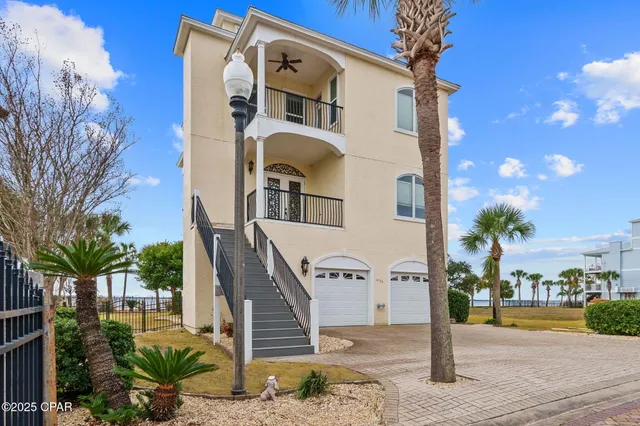 $1,399,000 | 6724 Yacht Club Drive, Panama City, FL 32404