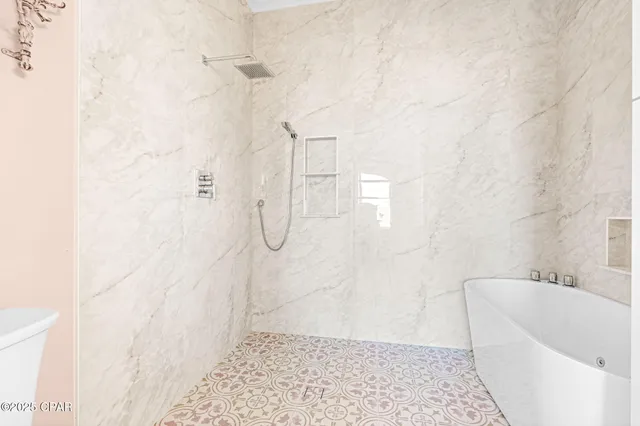 $1,399,000 | 6724 Yacht Club Drive, Panama City, FL 32404