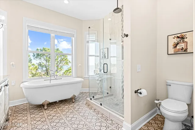 $1,399,000 | 6724 Yacht Club Drive, Panama City, FL 32404