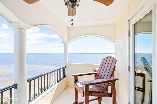$1,399,000 | 6724 Yacht Club Drive, Panama City, FL 32404