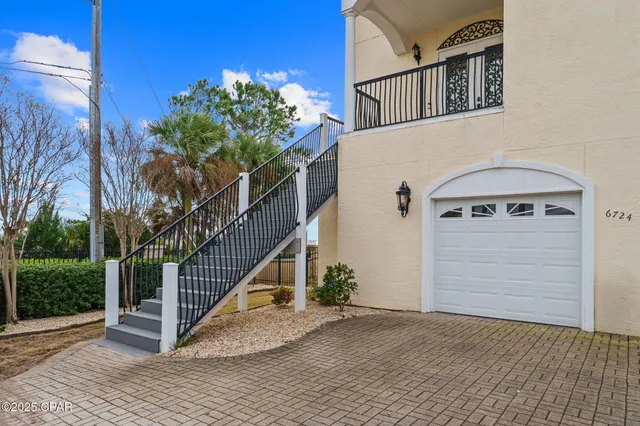 $1,399,000 | 6724 Yacht Club Drive, Panama City, FL 32404