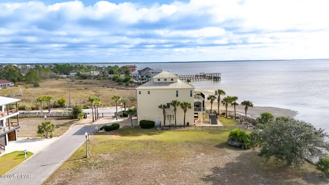 $1,399,000 | 6724 Yacht Club Drive, Panama City, FL 32404