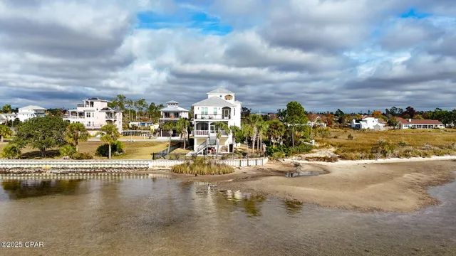$1,399,000 | 6724 Yacht Club Drive, Panama City, FL 32404