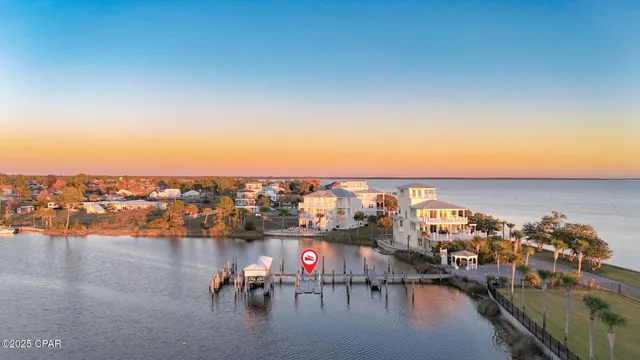 $1,399,000 | 6724 Yacht Club Drive, Panama City, FL 32404
