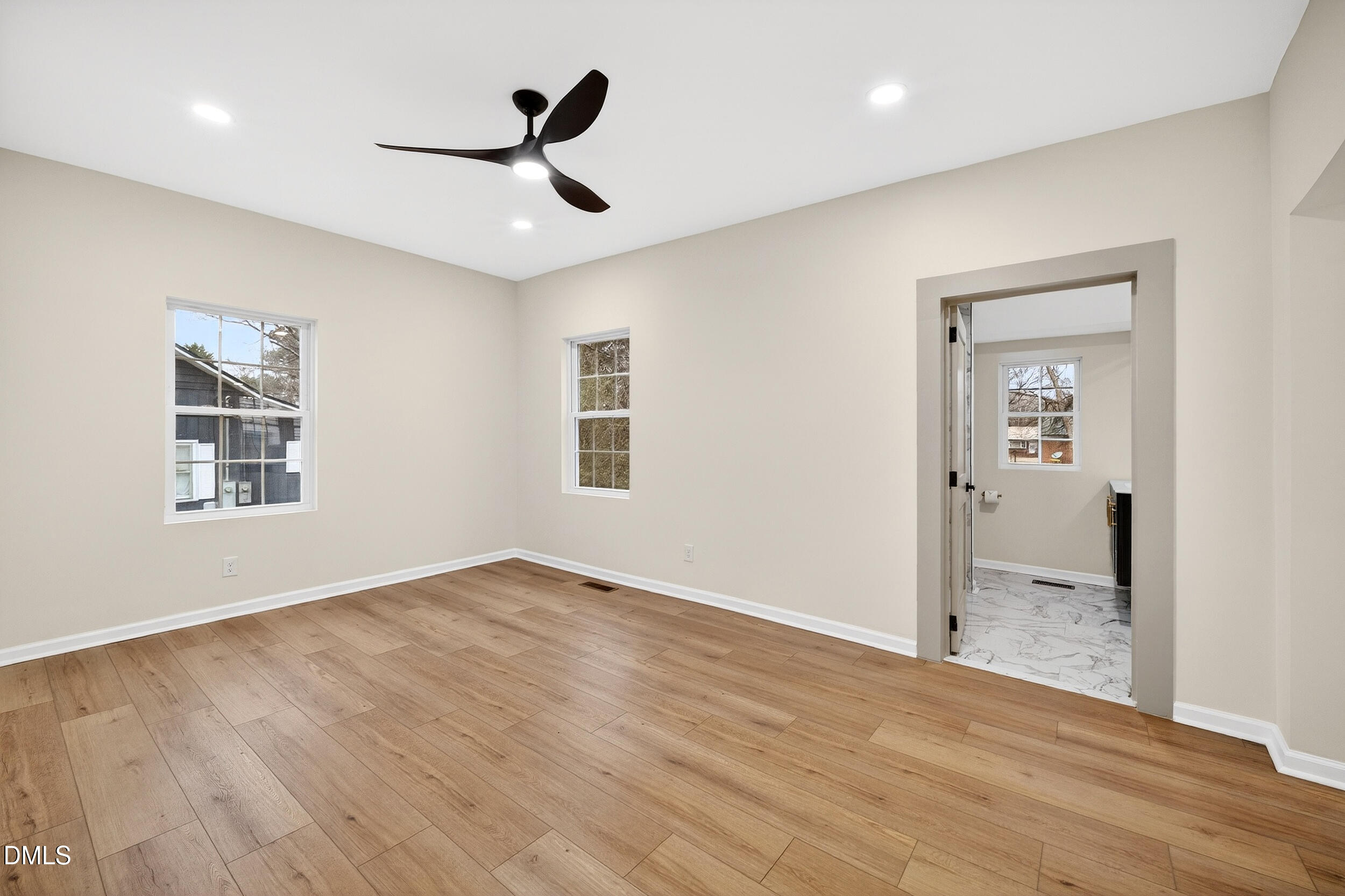 425 Providence Road Roxboro, NC 27573 - Photo 14 of 22 ULTRA ESTATE TOURS 005 (2)