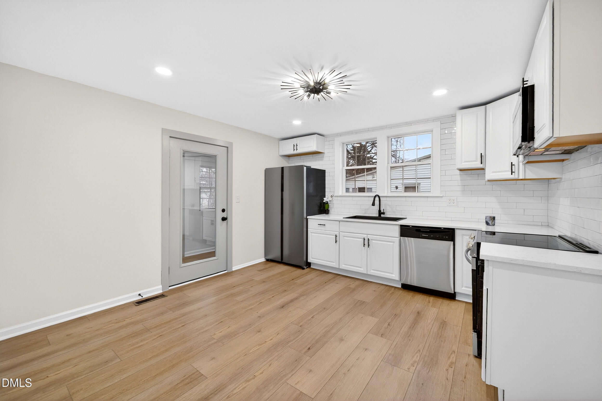 425 Providence Road Roxboro, NC 27573 - Photo 3 of 22 ULTRA ESTATE TOURS 001 (1)