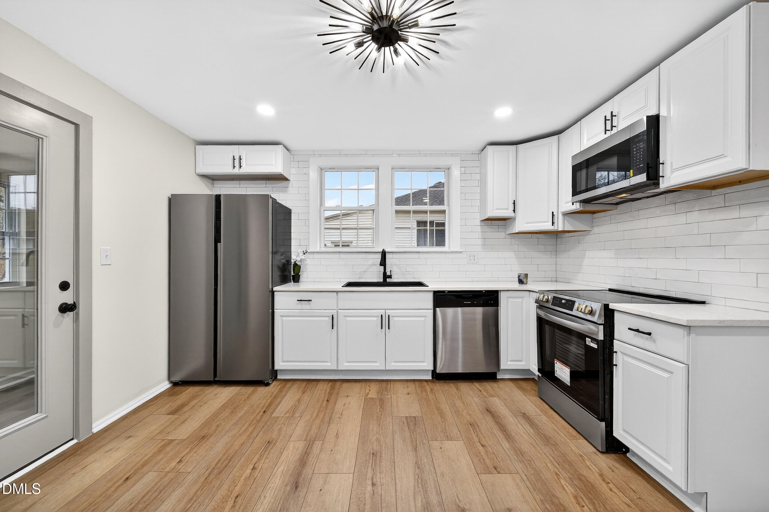 425 Providence Road Roxboro, NC 27573 - Photo 4 of 22 ULTRA ESTATE TOURS 003 (1)