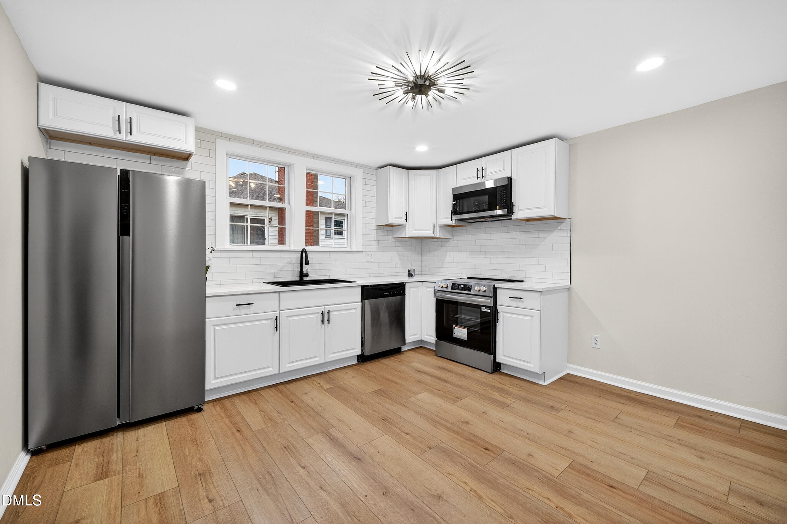 425 Providence Road Roxboro, NC 27573 - Photo 5 of 22 ULTRA ESTATE TOURS 002 (2)