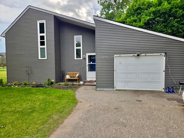 $269,900 | 113 Four Square Drive, Mount Pleasant, MI 48858