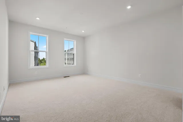 $619,065 | 43298 Farringdon Square, Broadlands, VA 20148