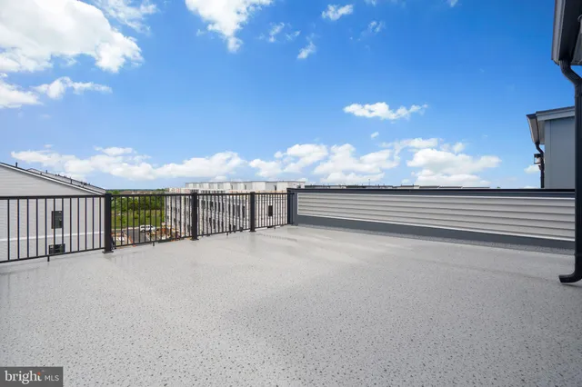 $619,065 | 43298 Farringdon Square, Broadlands, VA 20148