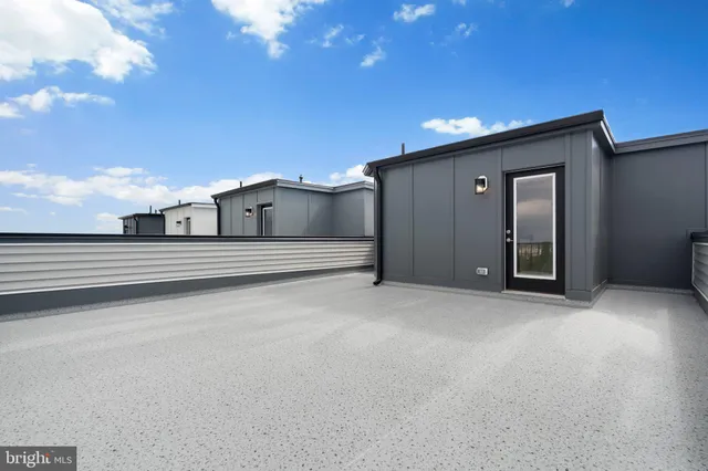 $619,065 | 43298 Farringdon Square, Broadlands, VA 20148