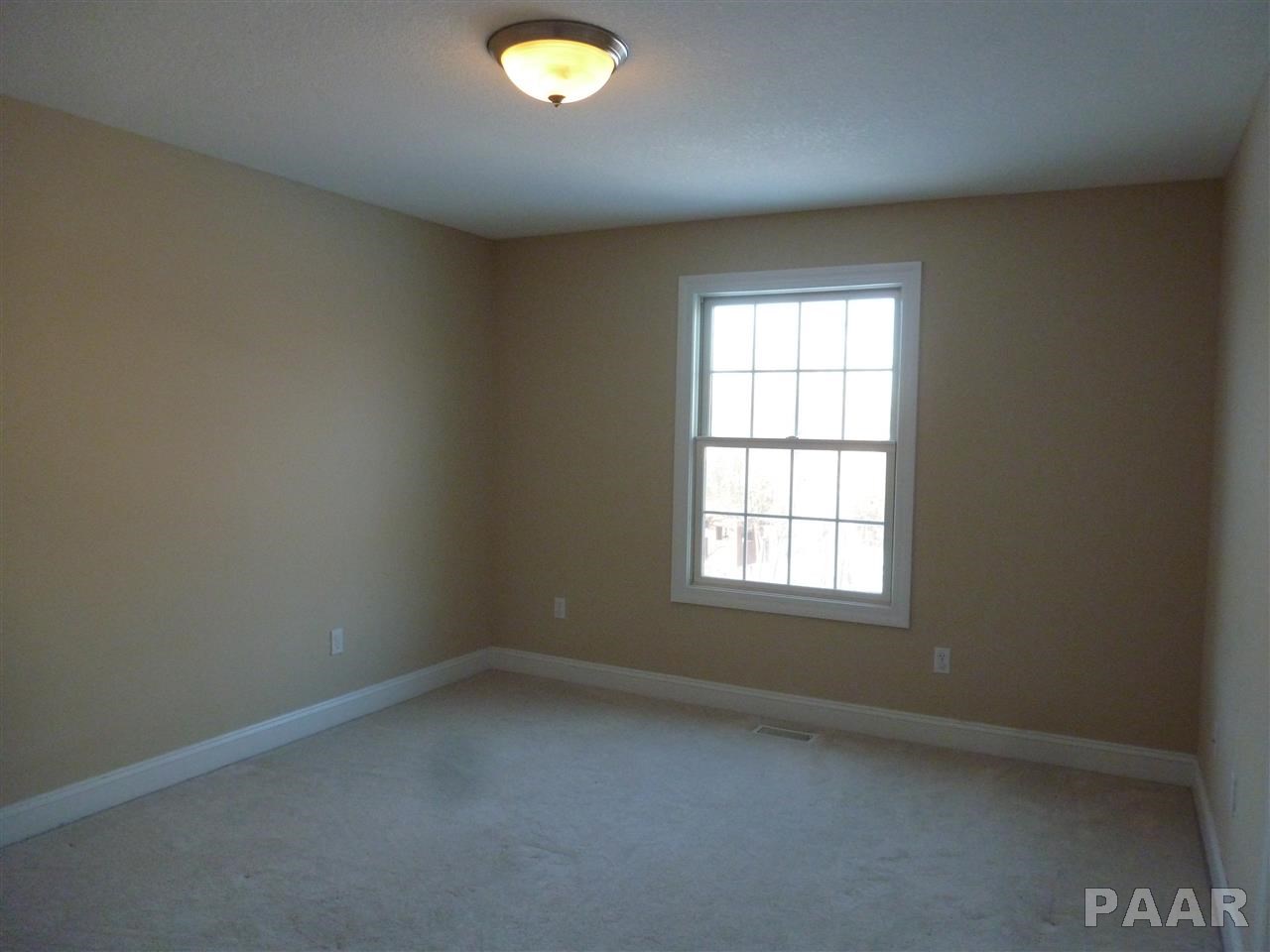 1911 West Geneva Road Peoria, IL 61615 - Photo 11 of 16 Gallery Image 11
