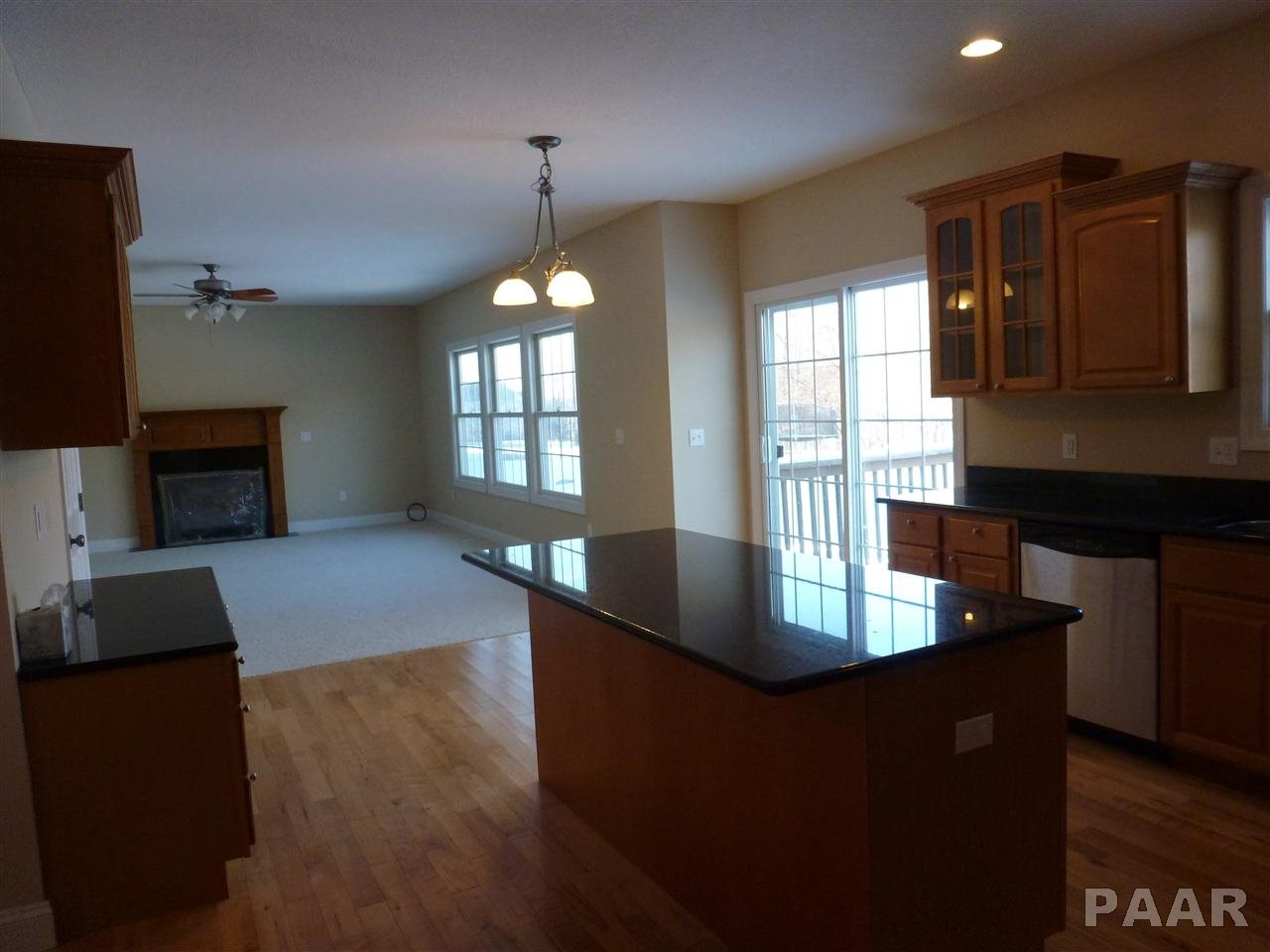 1911 West Geneva Road Peoria, IL 61615 - Photo 3 of 16 Gallery Image 3