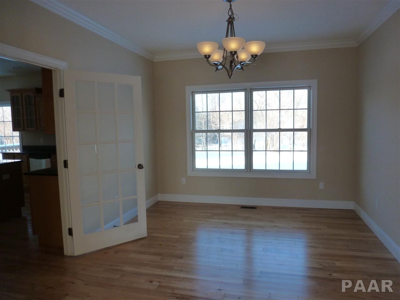 1911 West Geneva Road Peoria, IL 61615 - Photo 5 of 16 Gallery Image 5