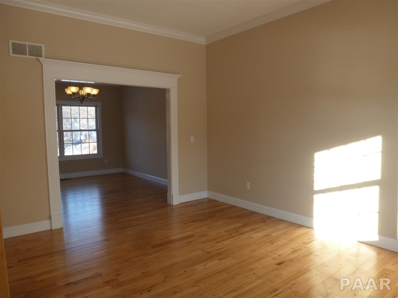1911 West Geneva Road Peoria, IL 61615 - Photo 6 of 16 Gallery Image 6