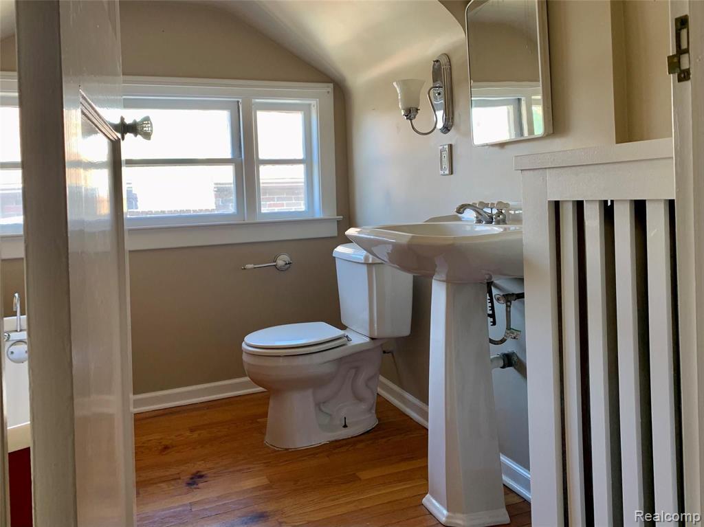 1141 Nottingham Road Grosse Pointe Park, MI 48230 - Photo 24 of 31 Gallery Image 24
