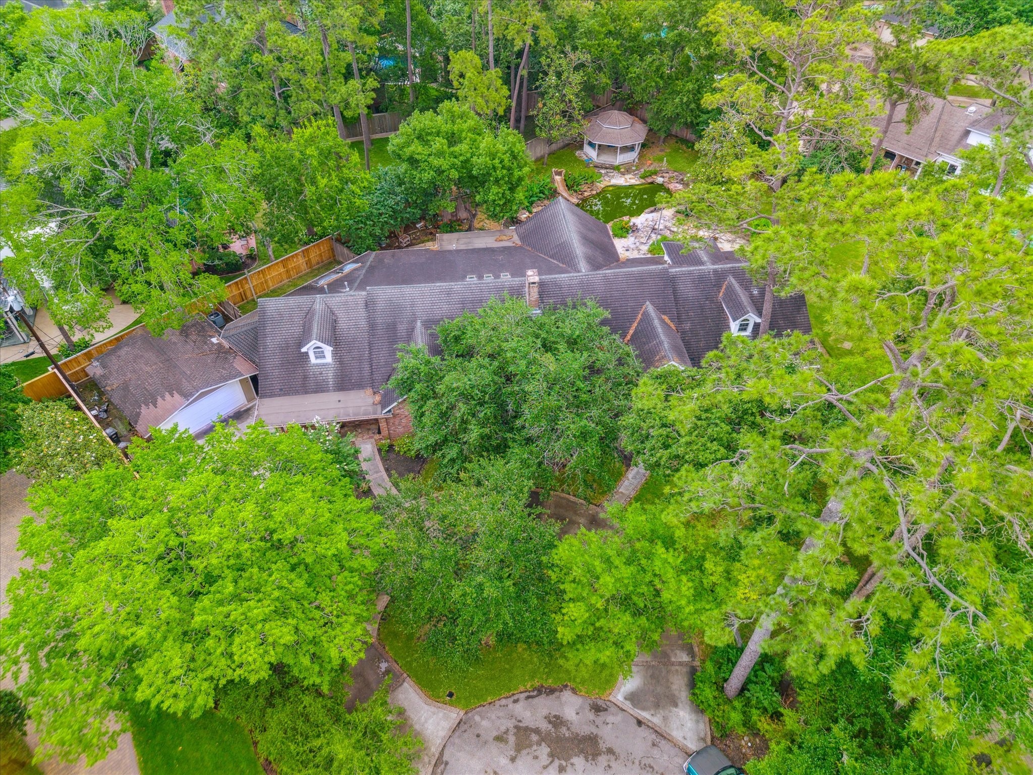 5 Rip Van Winkle Lane Houston, TX 77024 - Photo 2 of 7