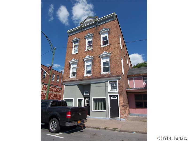 122 North Main Street Oneida, NY 13421 - Photo 1 of 1 Exterior Front