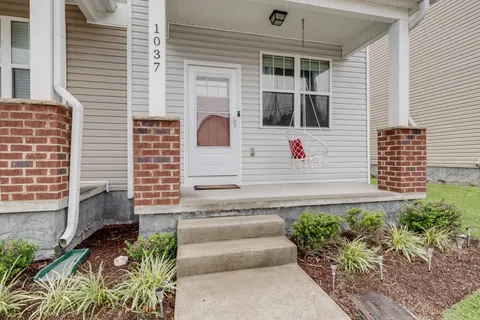 $1,750 | 1037 Capital Funds Court, Nashville, TN 37217