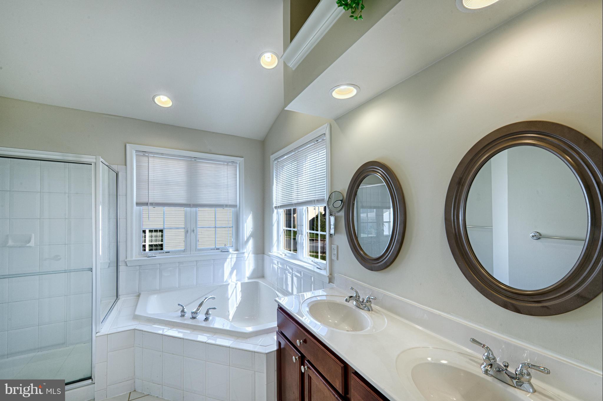 9530 Cross Road Perry Hall, MD 21128 - Photo 14 of 27 Bath (Master)