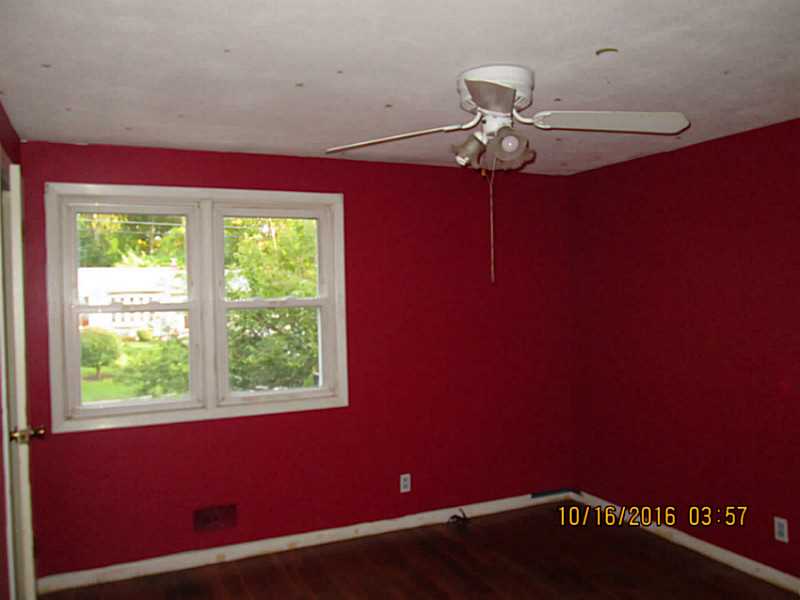 73 Rodney Road Warwick, RI 02889 - Photo 8 of 14 Bedroom.