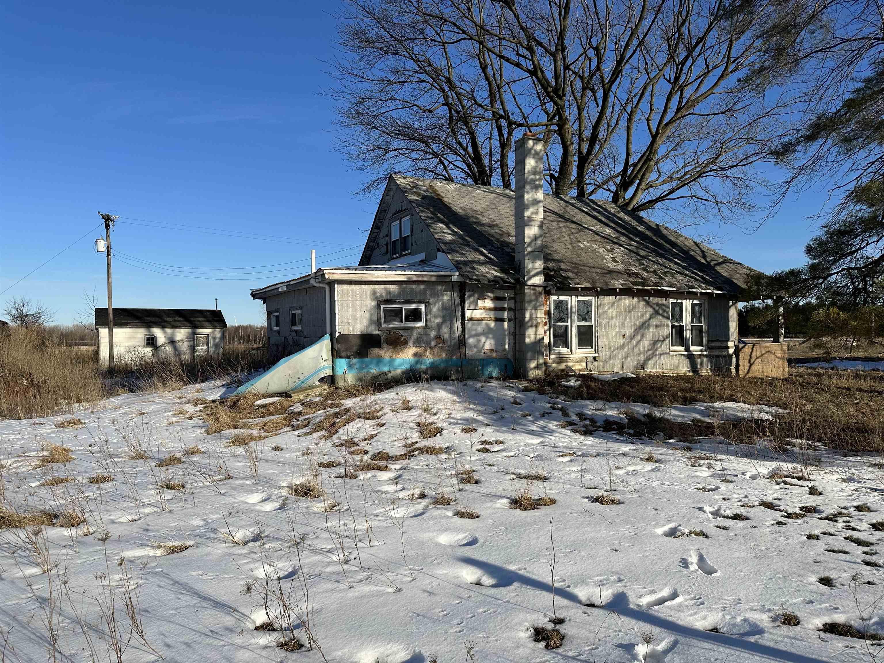 10503 East Parks Road Wheeler, MI 48662 - Photo 5 of 11