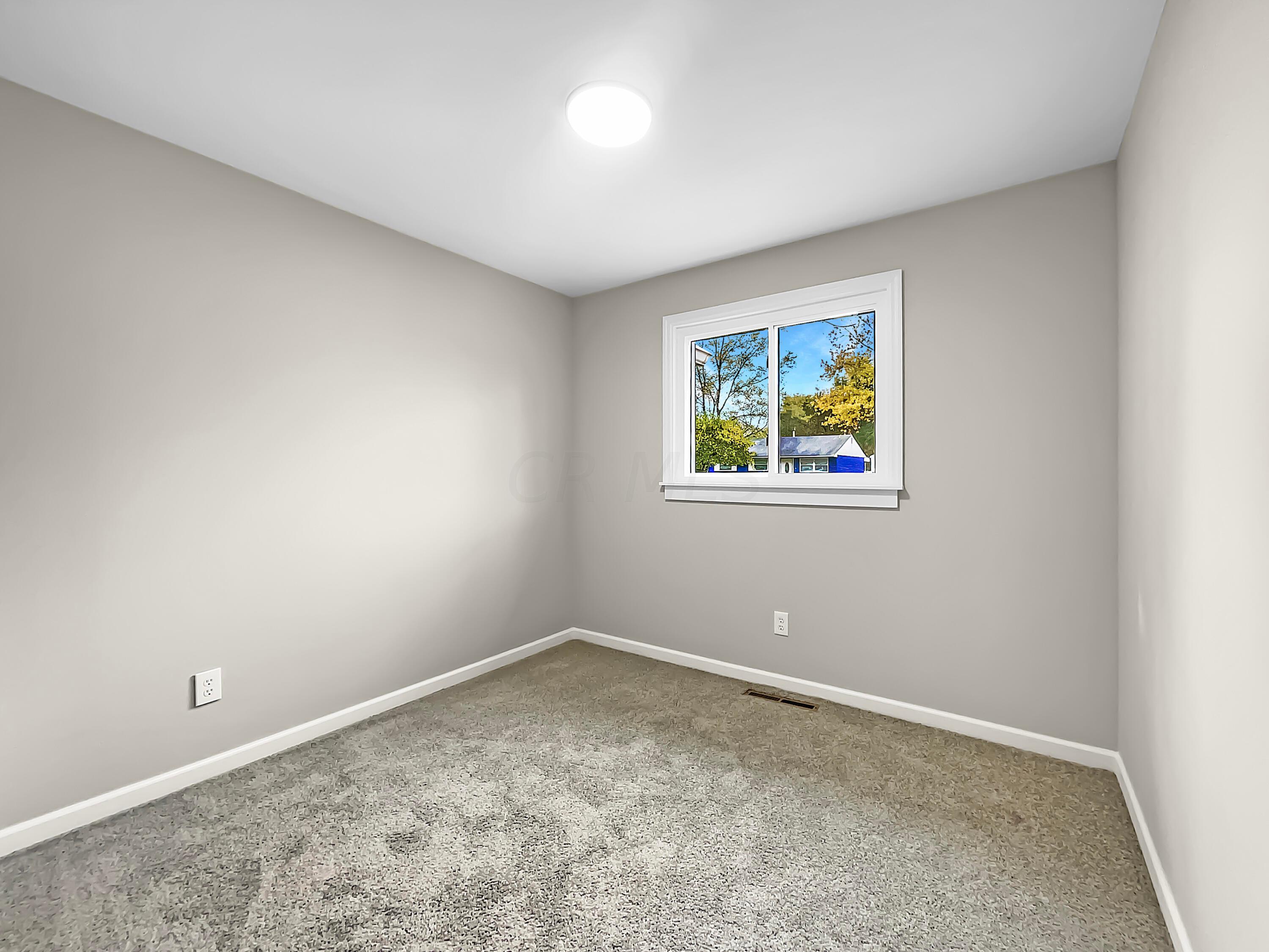 454 Hiler Road Columbus, OH 43228 - Photo 14 of 17 listing_11