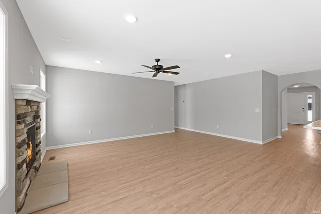 $379,400 | 14170 Escondida Cove, Fort Wayne, IN 46845