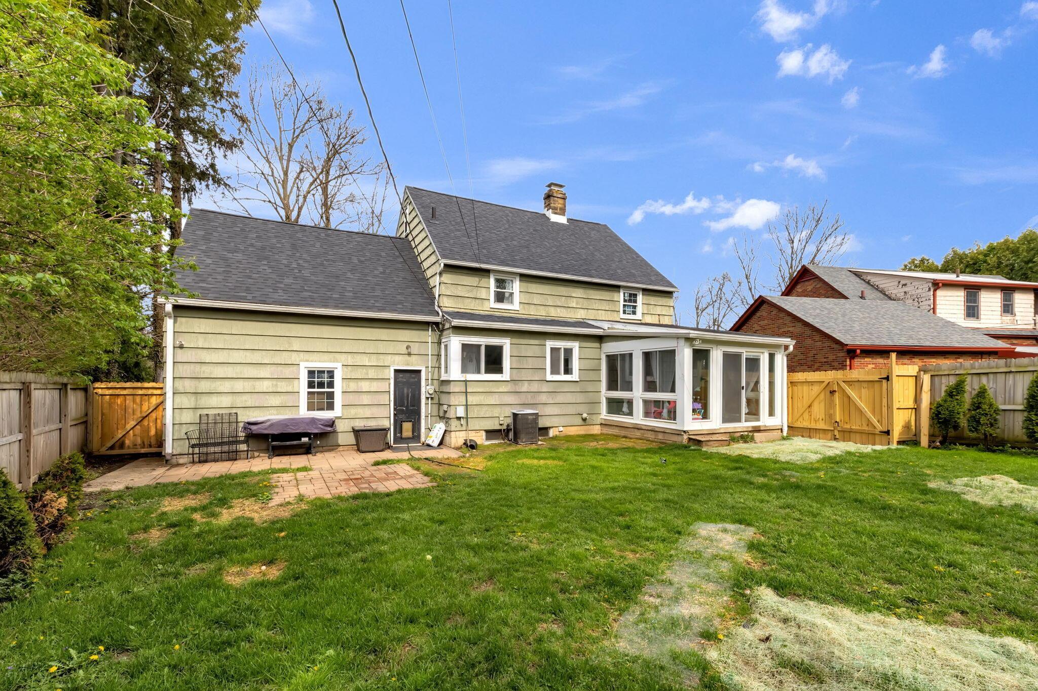 379 Edgewood Road Mansfield, OH 44907 - Photo 4 of 50