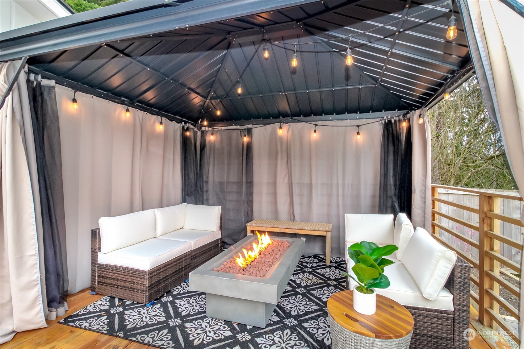 3017 Forest Rim Court South Puyallup, WA 98374 - Photo 32 of 40 a backyard of a house with outdoor seating