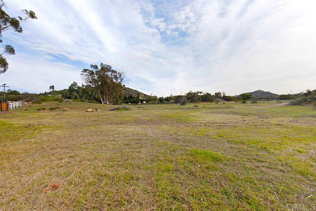 39499 Daily Road, Unit 9 Fallbrook, CA 92028 - Photo 23 of 24