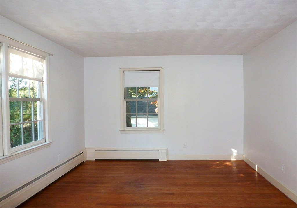 77 Winding Lane Springfield, MA 01118 - Photo 14 of 27