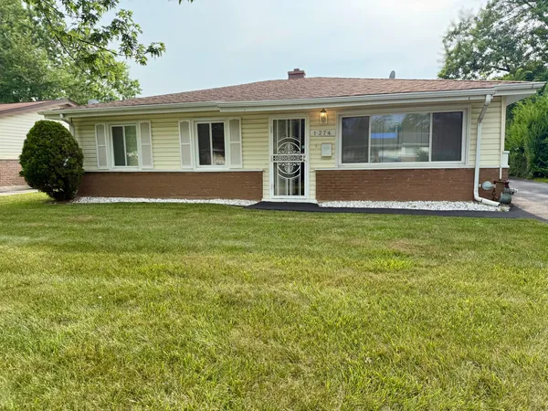 $2,200 | 1374 Forest Place, Calumet City, IL 60409