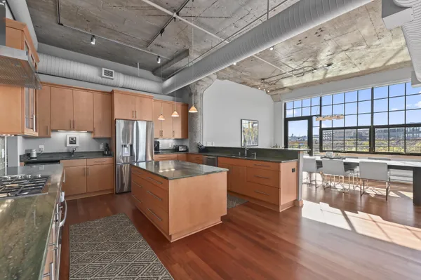 $1,425,000 | 311 East Erie Street, Unit 318, Milwaukee, WI 53202