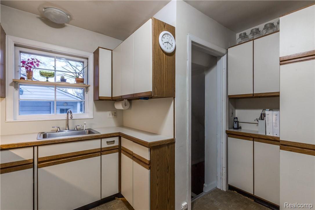 423 West Webster Road Royal Oak, MI 48073 - Photo 18 of 31 Webster-16.jpg