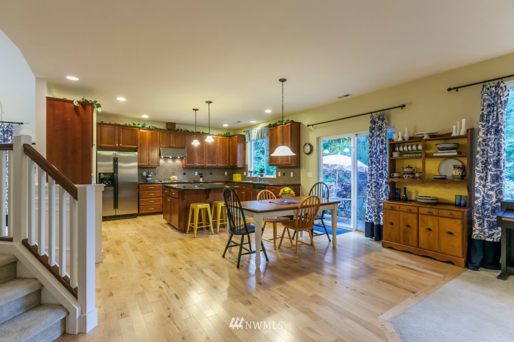 22826 36th Avenue Southeast Bothell, WA 98021 - Photo 7 of 24