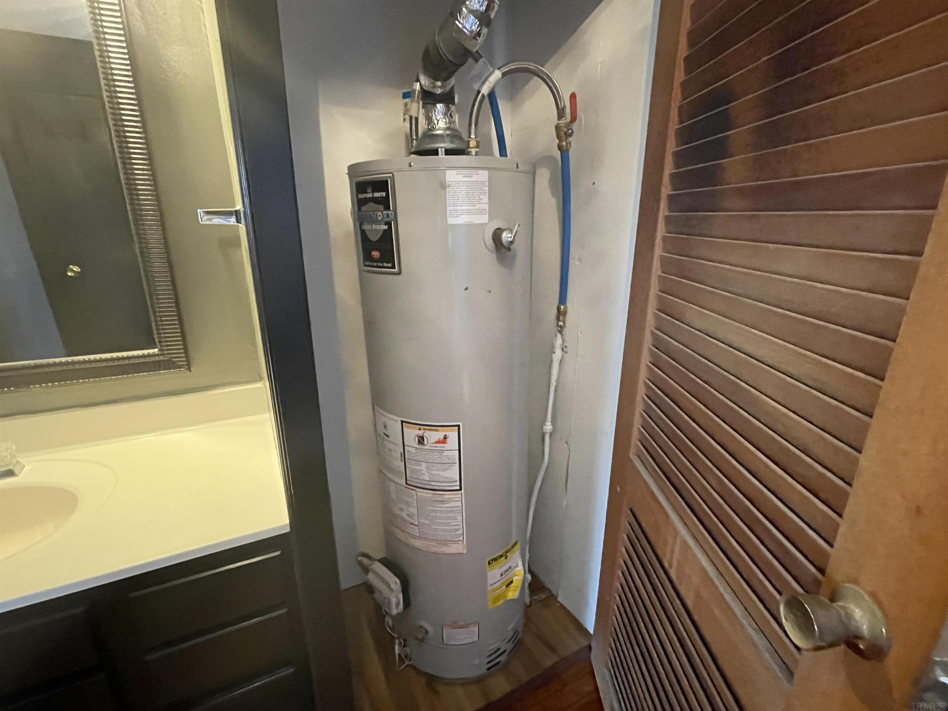 408 Shultz Street Logansport, IN 46947 - Photo 11 of 25