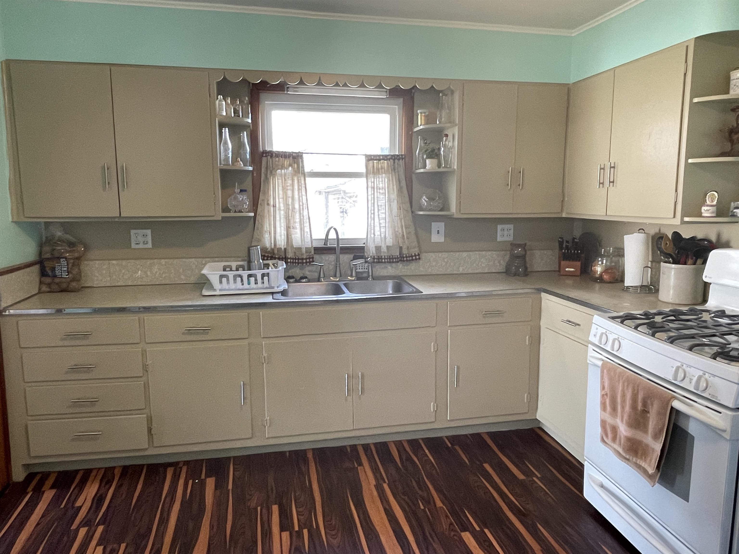 408 Shultz Street Logansport, IN 46947 - Photo 14 of 25