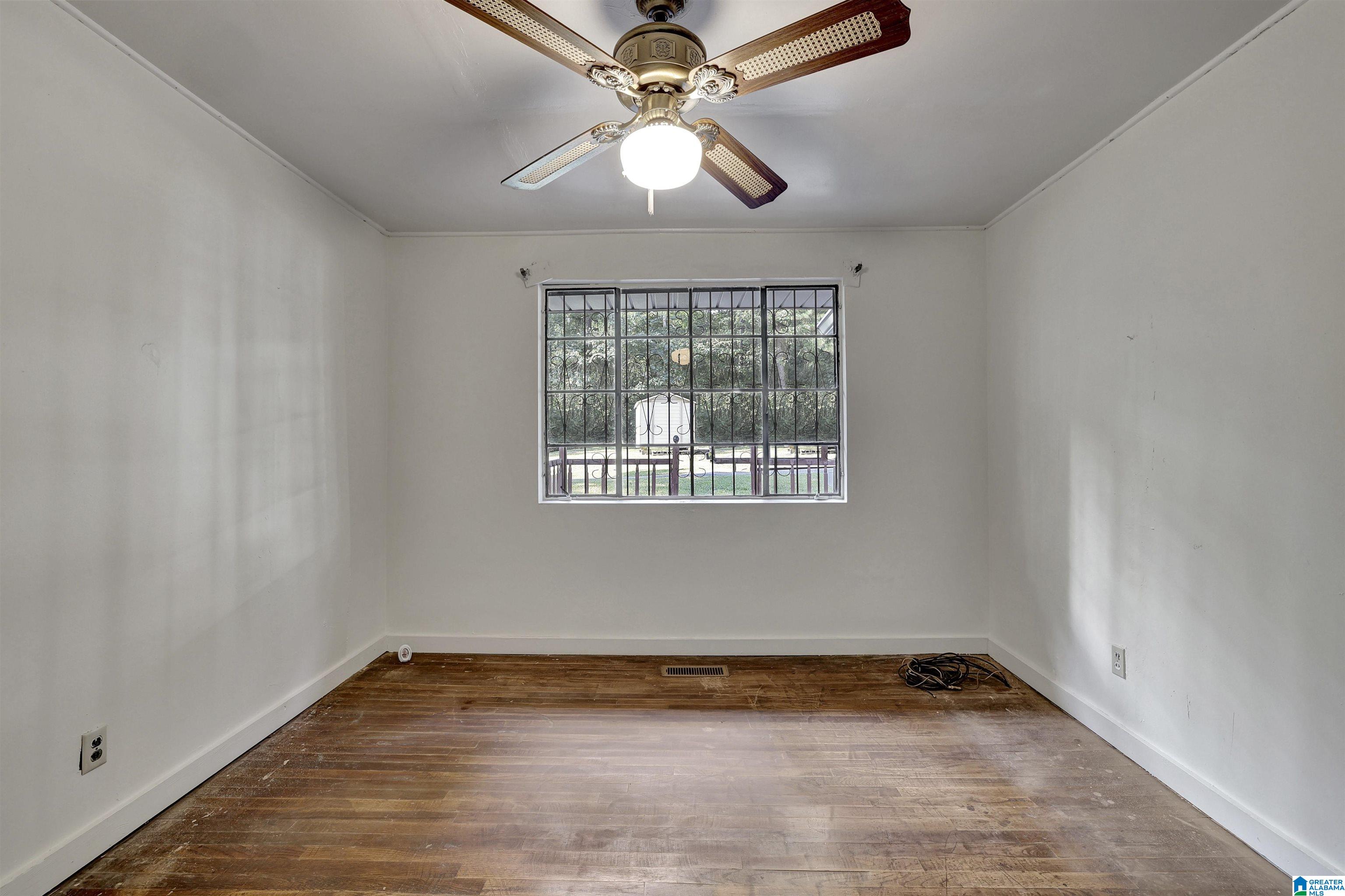1605 Brownlee Road Birmingham, AL 35210 - Photo 20 of 36