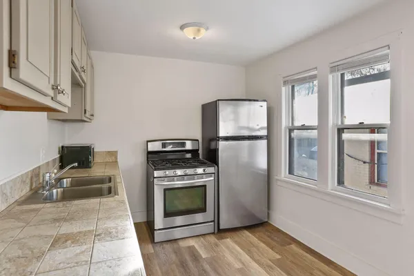 $1,650 | 2617 2nd Avenue South, Unit 2, Minneapolis, MN 55408