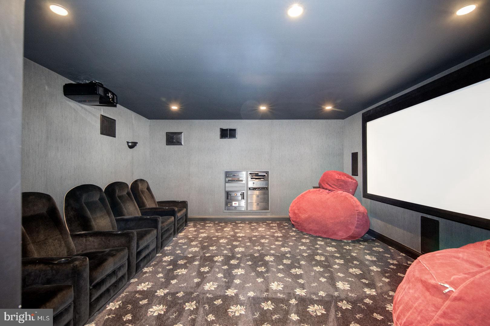 1680 Minden Lane Malvern, PA 19355 - Photo 34 of 41