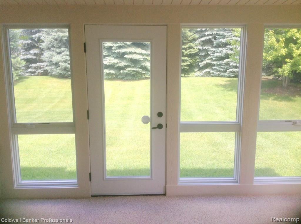 1514 Ford Court Rochester, MI 48306 - Photo 13 of 30 IMG_5432_1.jpg